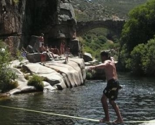 Equilibrio sobre el agua.